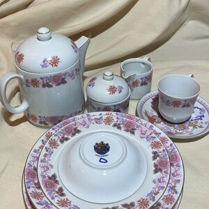 Floral White dining Set with teapot, creamer and sugar bowl